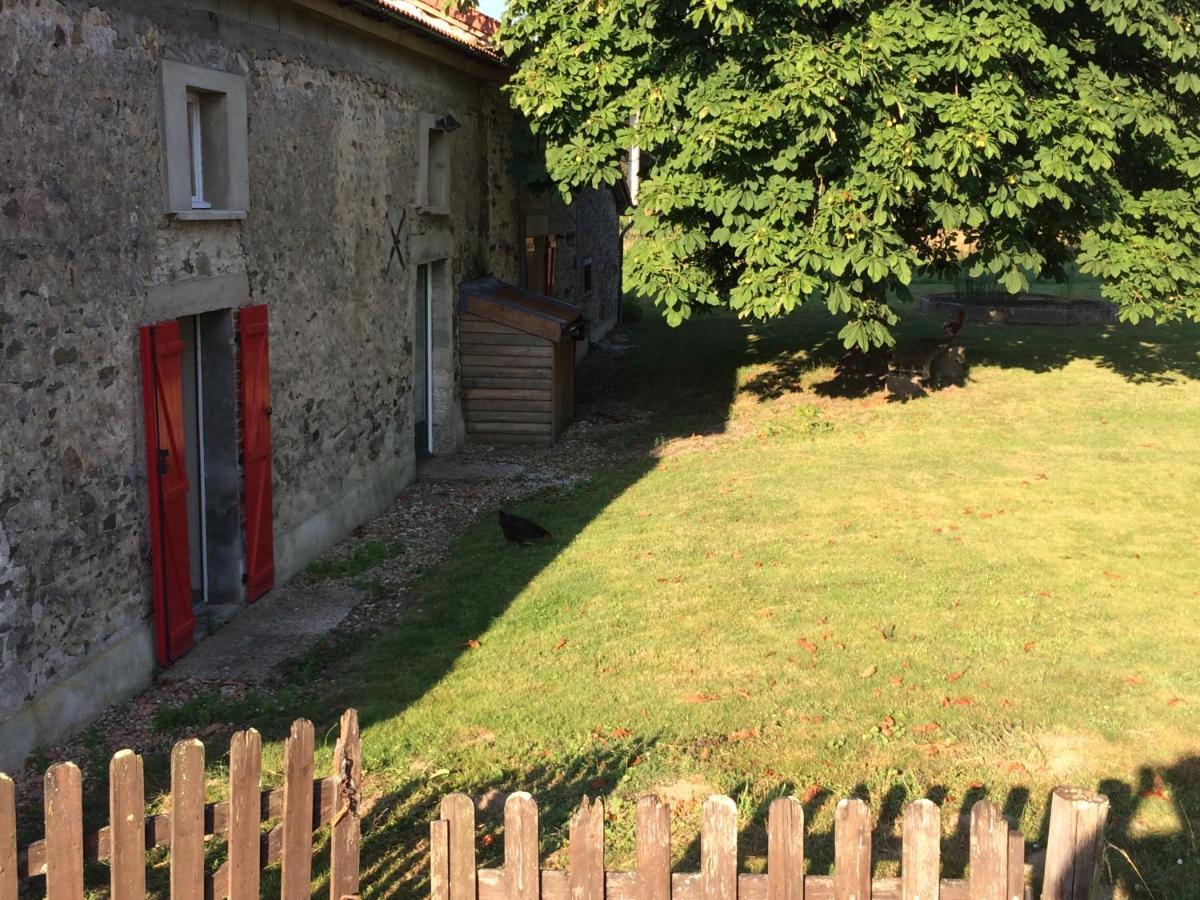Le Marronnier Entre Les Buis Acomodação com café da manhã Bussière-Portevine Exterior foto